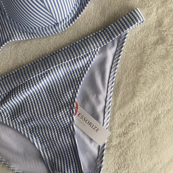 Bathing Suit Set - Picture 5 of 10